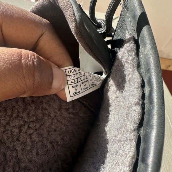 Ugg Elsa Tall Black Waterproof Shearling Leather Boots 1008438 Womens Sz 6.5 - Picture 8 of 8